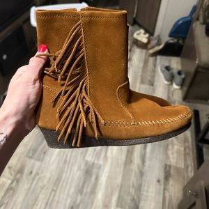 Minnetonka boots